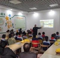 翡翠外灘社區開展家校同行垃圾分類宣傳活動