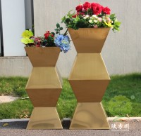 室內(nèi)鏡面鈦金不銹鋼花盆組合